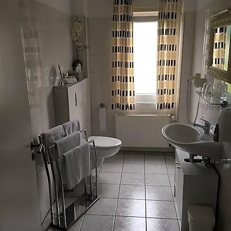 Garni-tell Bed and Breakfast 3*