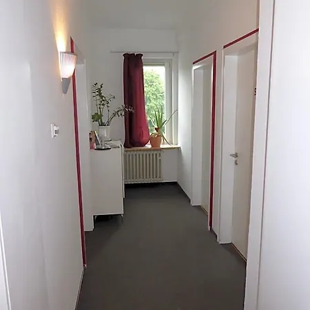 Garni-tell Bed and Breakfast 3*