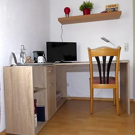 Bed and Breakfast Garni-tell
