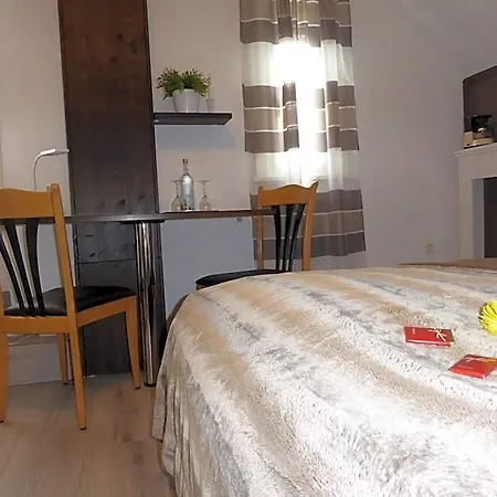 Garni-tell Bed and Breakfast 3*