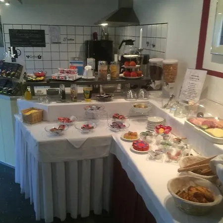 Bed and Breakfast Garni-tell
