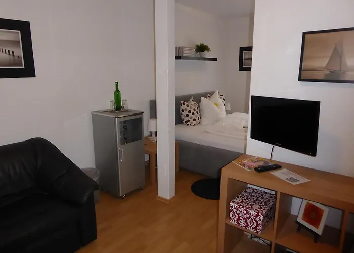 Bed & Breakfast Garni-tell 3*