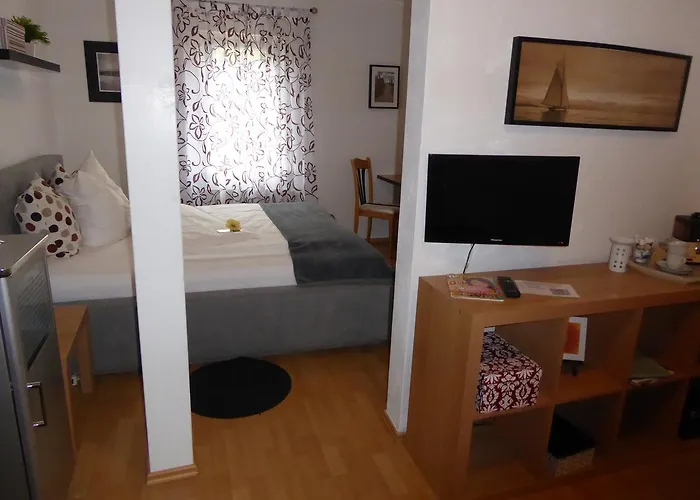 Garni-tell Bed & Breakfast 3*